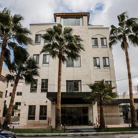 Naylover Hotel Suites Amman Eksteriør bilde