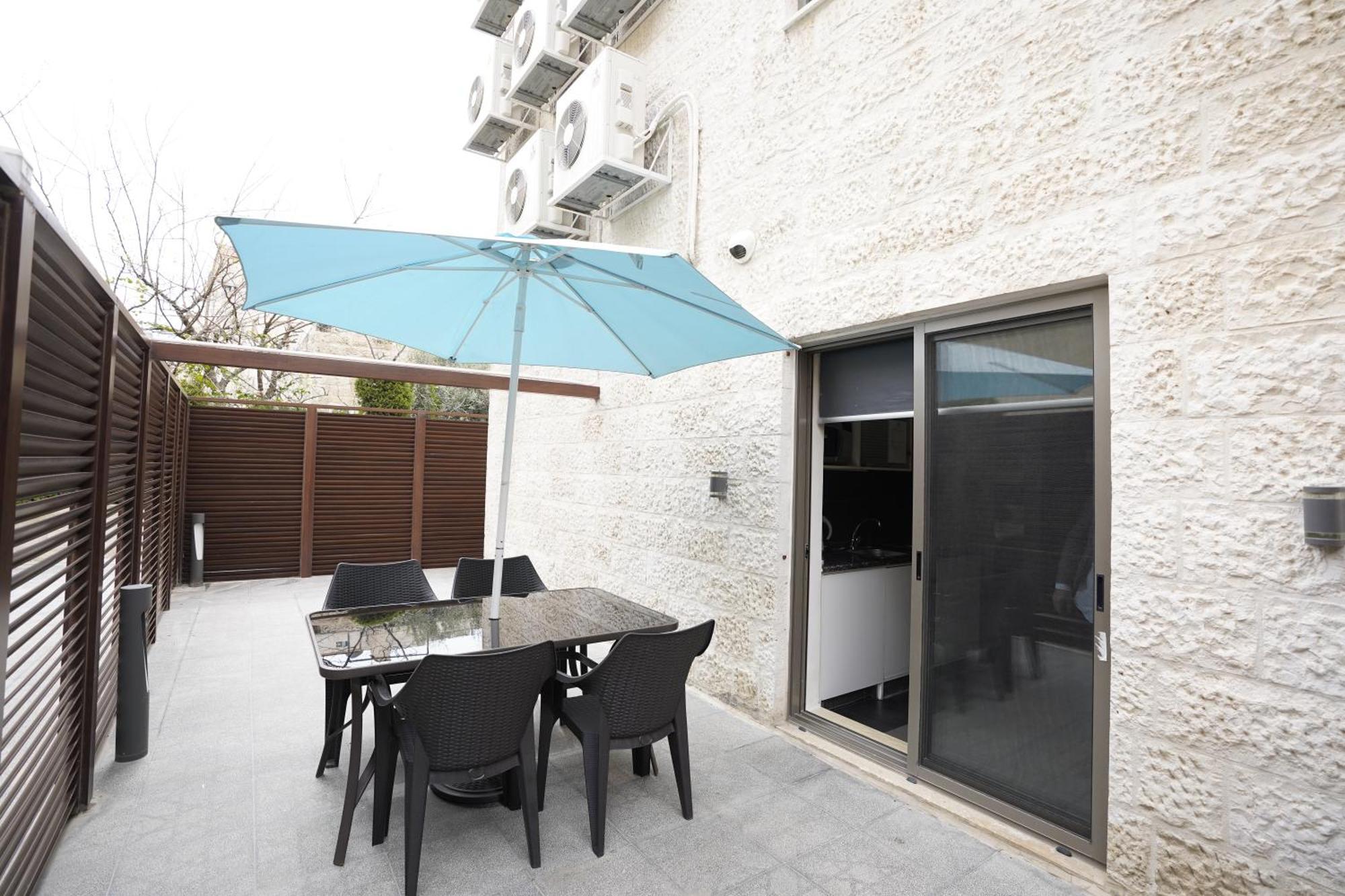 Naylover Hotel Suites Amman Eksteriør bilde
