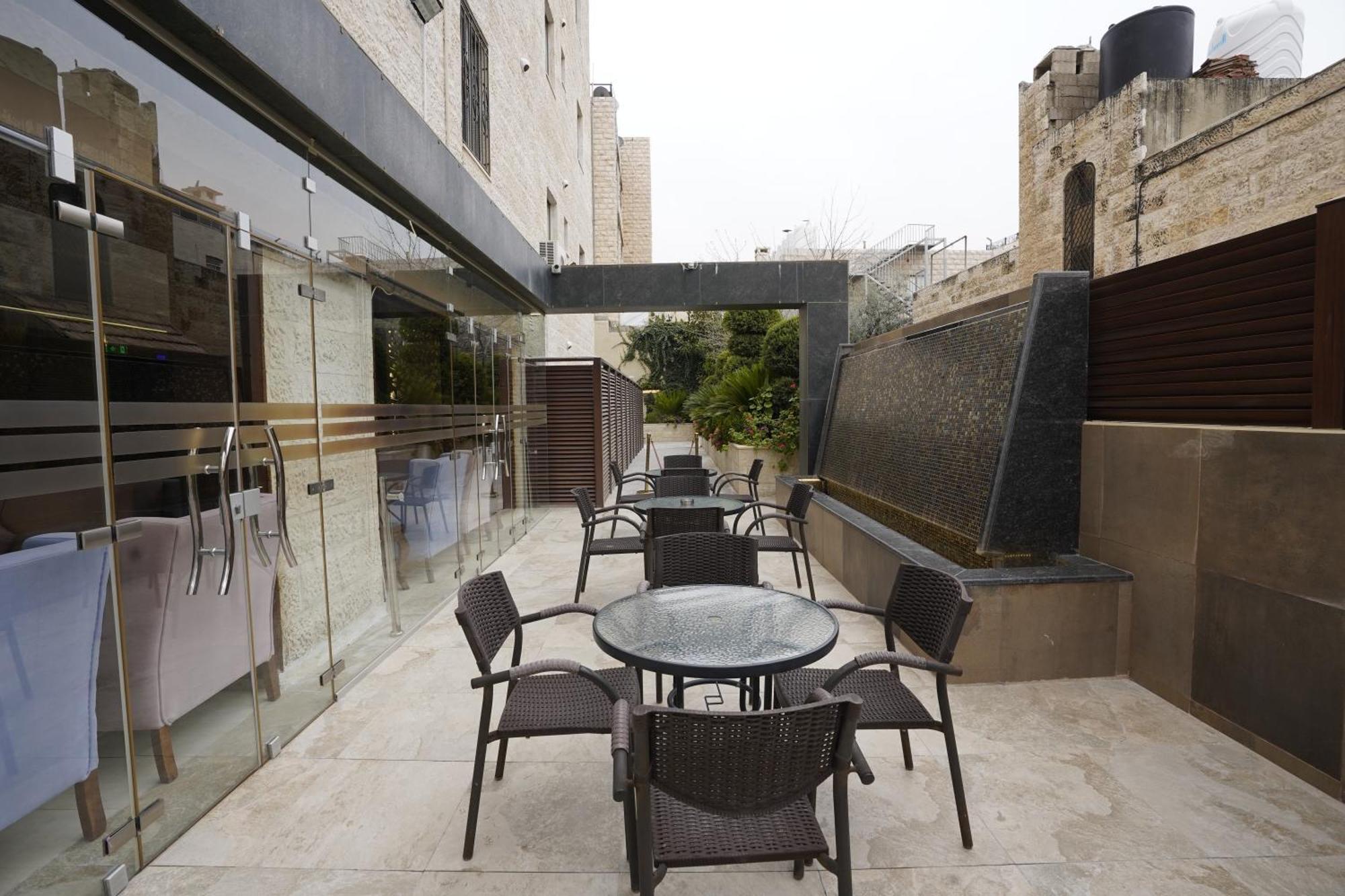 Naylover Hotel Suites Amman Eksteriør bilde