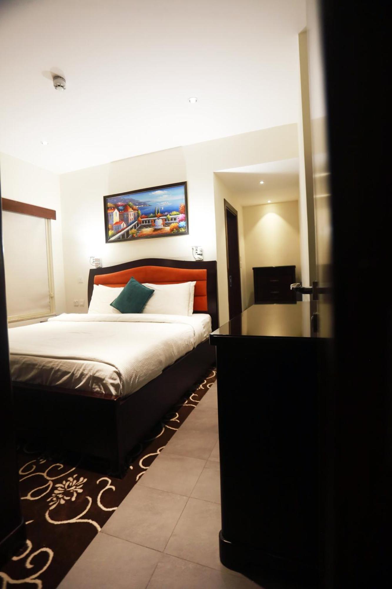 Naylover Hotel Suites Amman Eksteriør bilde