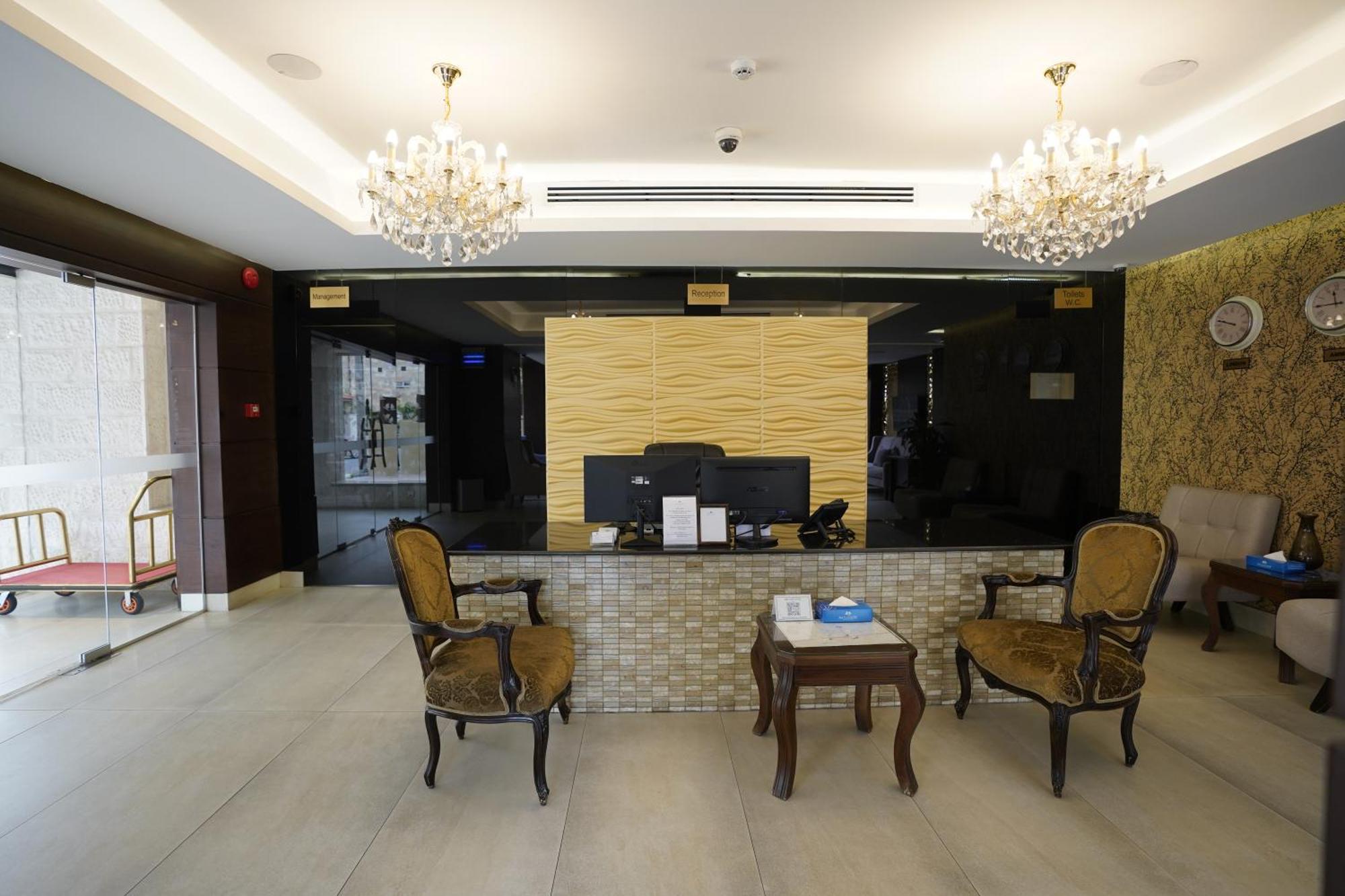Naylover Hotel Suites Amman Eksteriør bilde