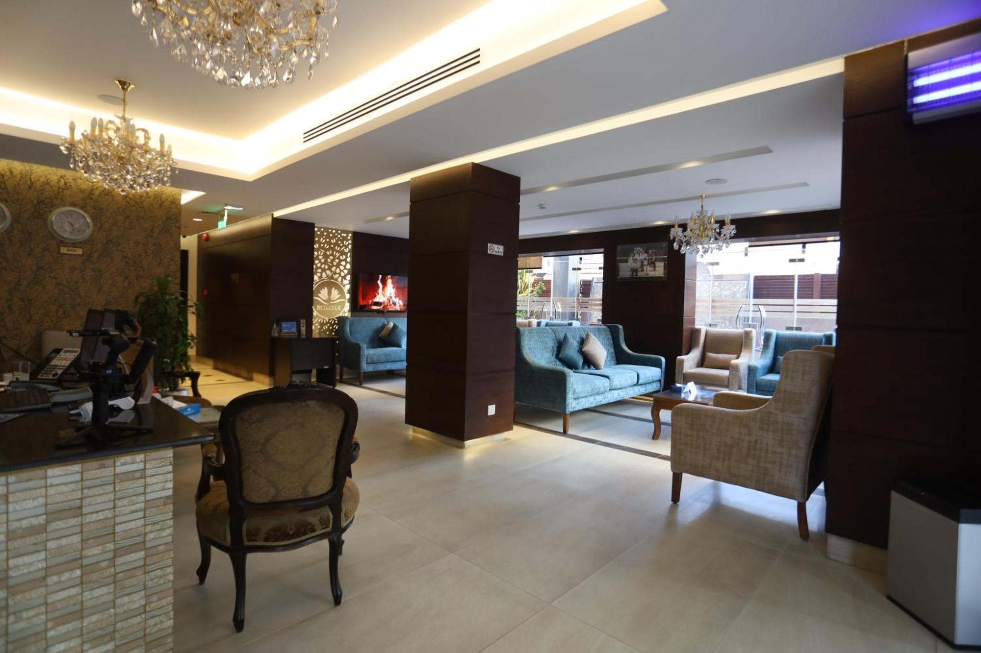 Naylover Hotel Suites Amman Eksteriør bilde